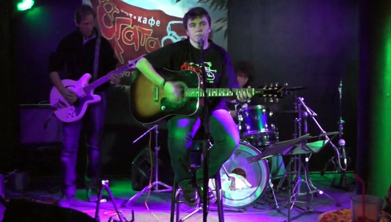 Грустный ангел - гр.''BEZ лишних слов (арт-клуб Агата, 27.10.14)