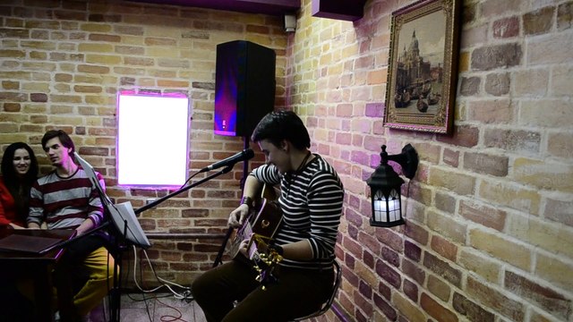 Liliya Rodionova (BEZ лишних слов). В этом мире. Кафе Тёмно-лиловое, 8.10.2014