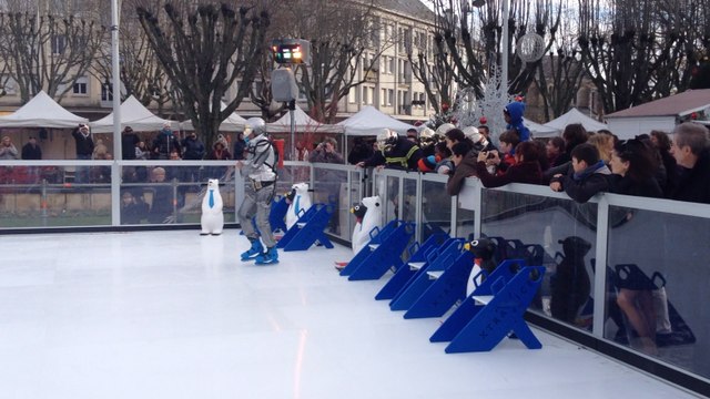 La patinoire accueille ses premiers fans de glisse