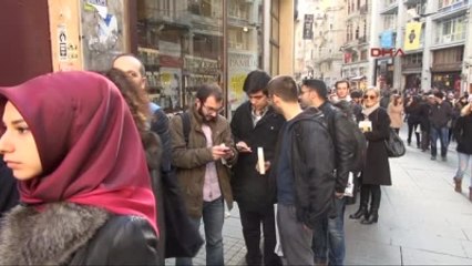 Orhan Pamuk Yeni Romanını İmzaladı