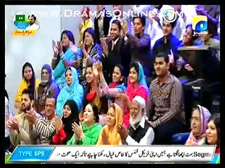 Amir Liaqat apne hi morning show me sabk samne ulte ho k excersise karne lag pare