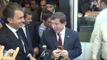 Adana Davutoğlu'na Vatandaşlar da Büyük İlgi Gösterdi