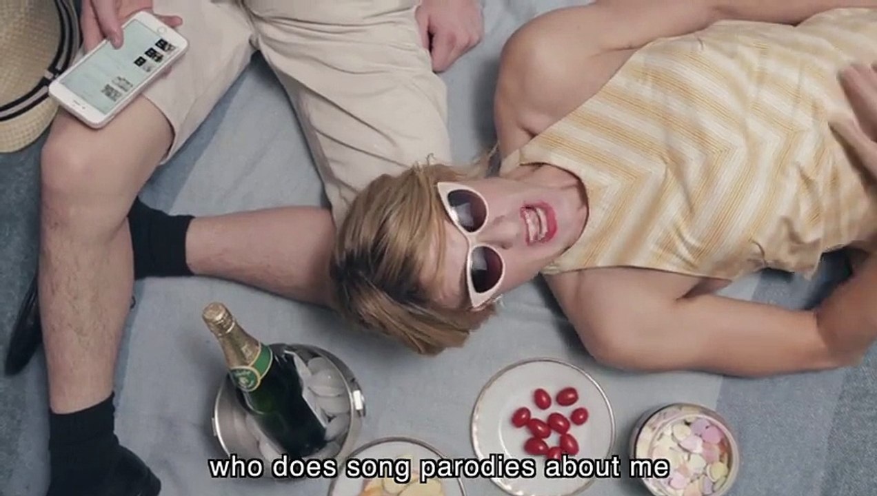 (Parody #3) Taylor Swift - Blank Space (Bart Baker)