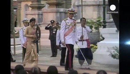 El príncipe heredero de Tailandia se divorcia de su tercera esposa por un escándalo de corrupción