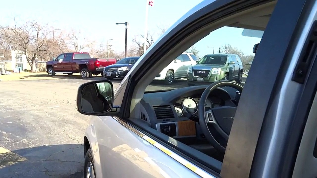 2008 Chrysler Town & Country Chicago, Arlington Heights, Schaumburg, Libertyville, Barrington, IL T9592