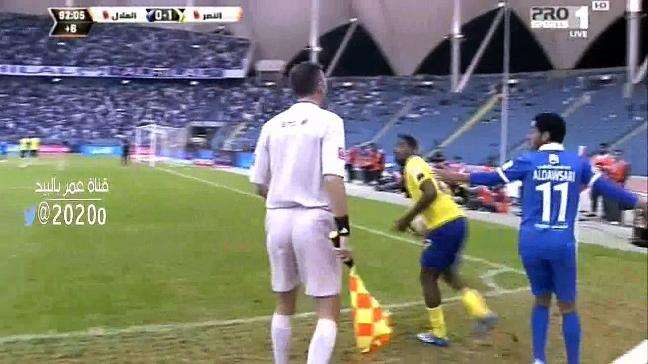 لقطه طريفه ( فارس عوض ) يوم يقول لـ عوض خميس قايلكم انها لي من اول