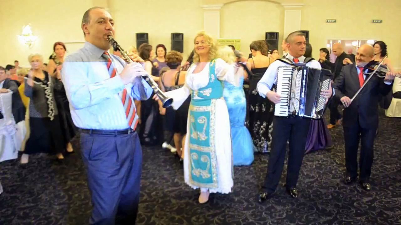 Muzica Pentru Nunta , Formatii Nunta Bucuresti - Formatia Simona Tone