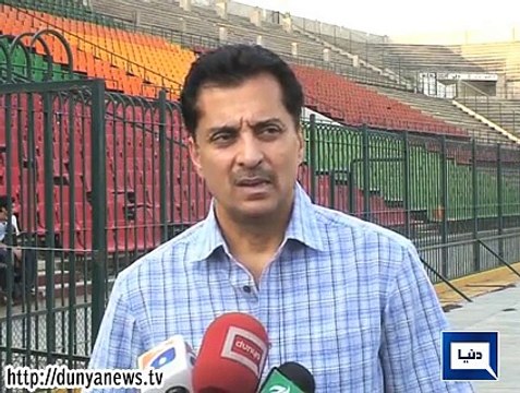 Dunya News - Indian journalist misbehaves Pak Hockey team management