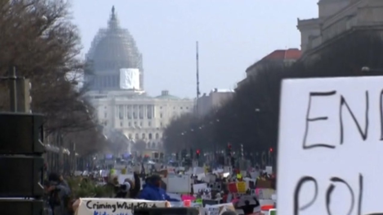 Police protests sweep US