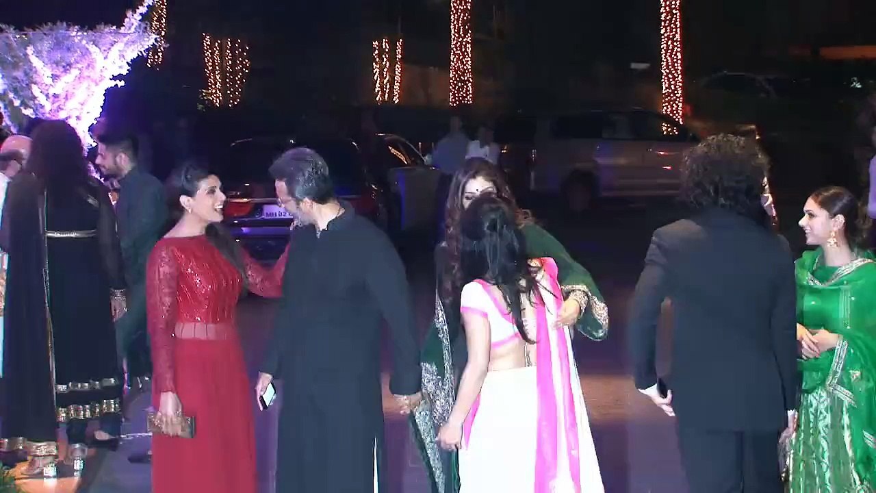 Bollywood gathers at Manish Malhotras niece Riddhis sangeet