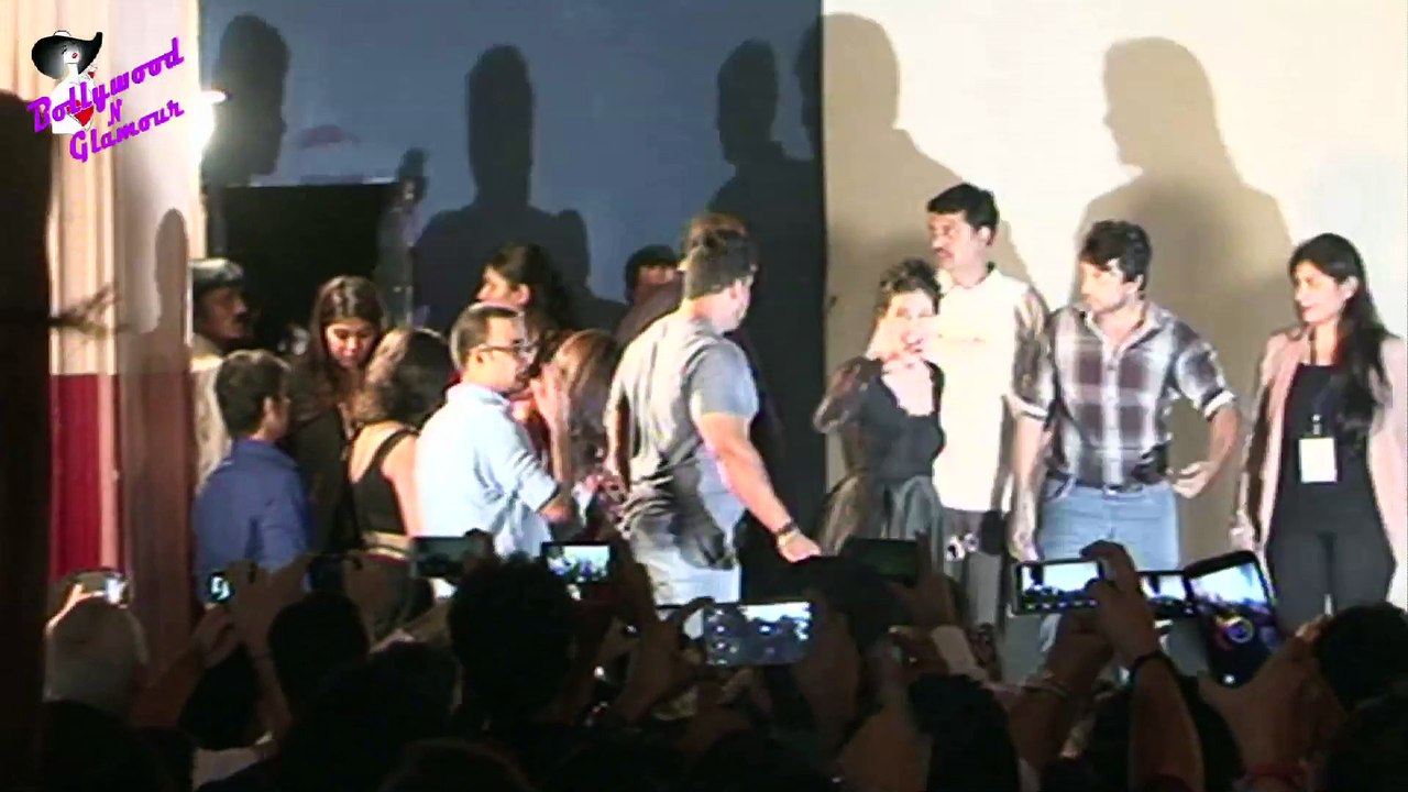 Shah Rukh Khan & Kajol Celebrate  1000 weeks of ‘DDLJ’ at Maratha Mandir