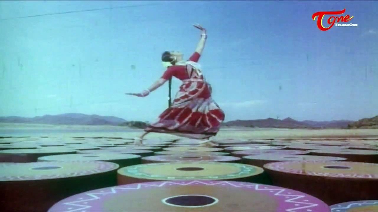 Trisoolam  Movie Songs || Pannendellaki || Krishnam Raju || Radhika || Jayasudha || Sridevi