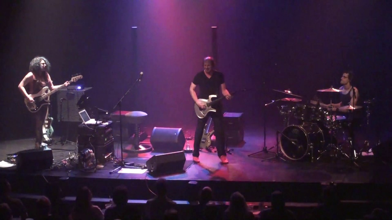 Adrian Belew Power Trio, Young Lions, Québec 2014 (Full HD)