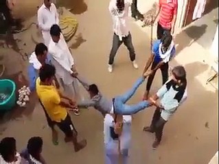 Why every body is affraid of Altaf Hussain's MQM- کراچی کے حقیقی طالبان بھتہ وصول نہ کرنے پر سزا دے رہے ہیں-