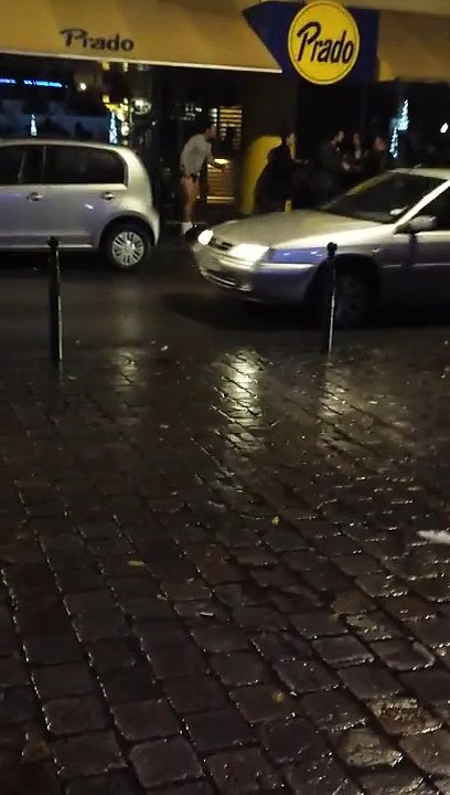 Brawl without pants in Brussels - News