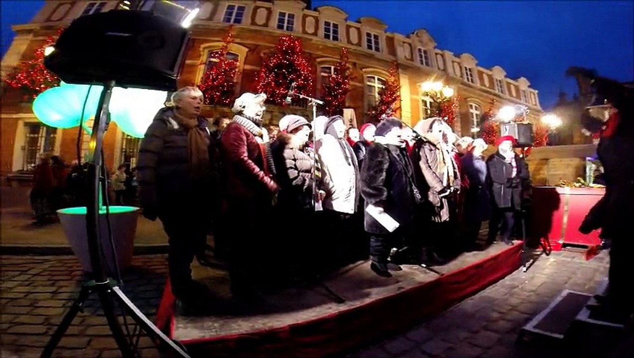 Chorale au marché de Noël de Boulogne-sur-Mer