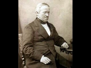 Discover the Colorized Photograph of Victorian Scientist Sir Charles Wheatstone 📸