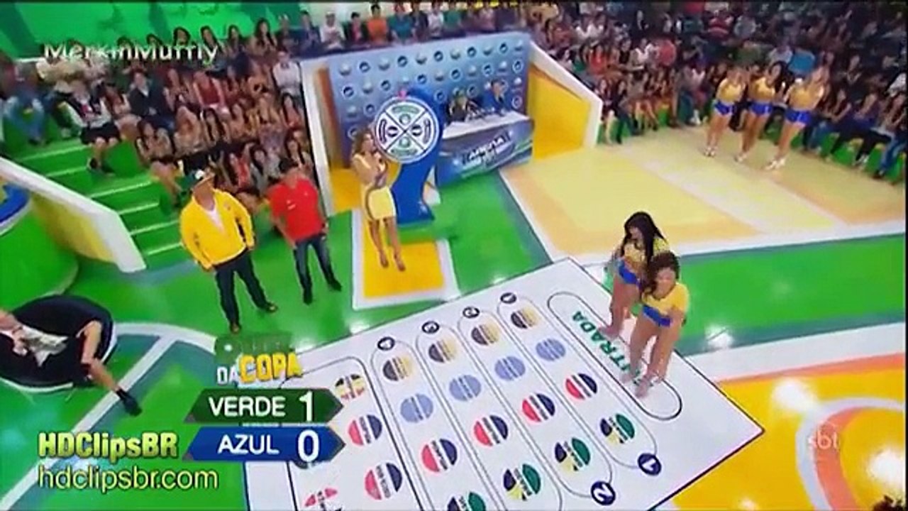 Twister version sexy au Brésil, c'est chaud