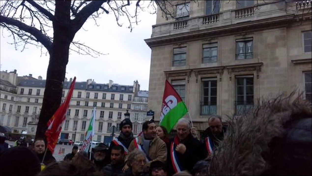 Plumés de l'austérité (itw journal de 18h rtl du maire de Stains, A.Taîbi)