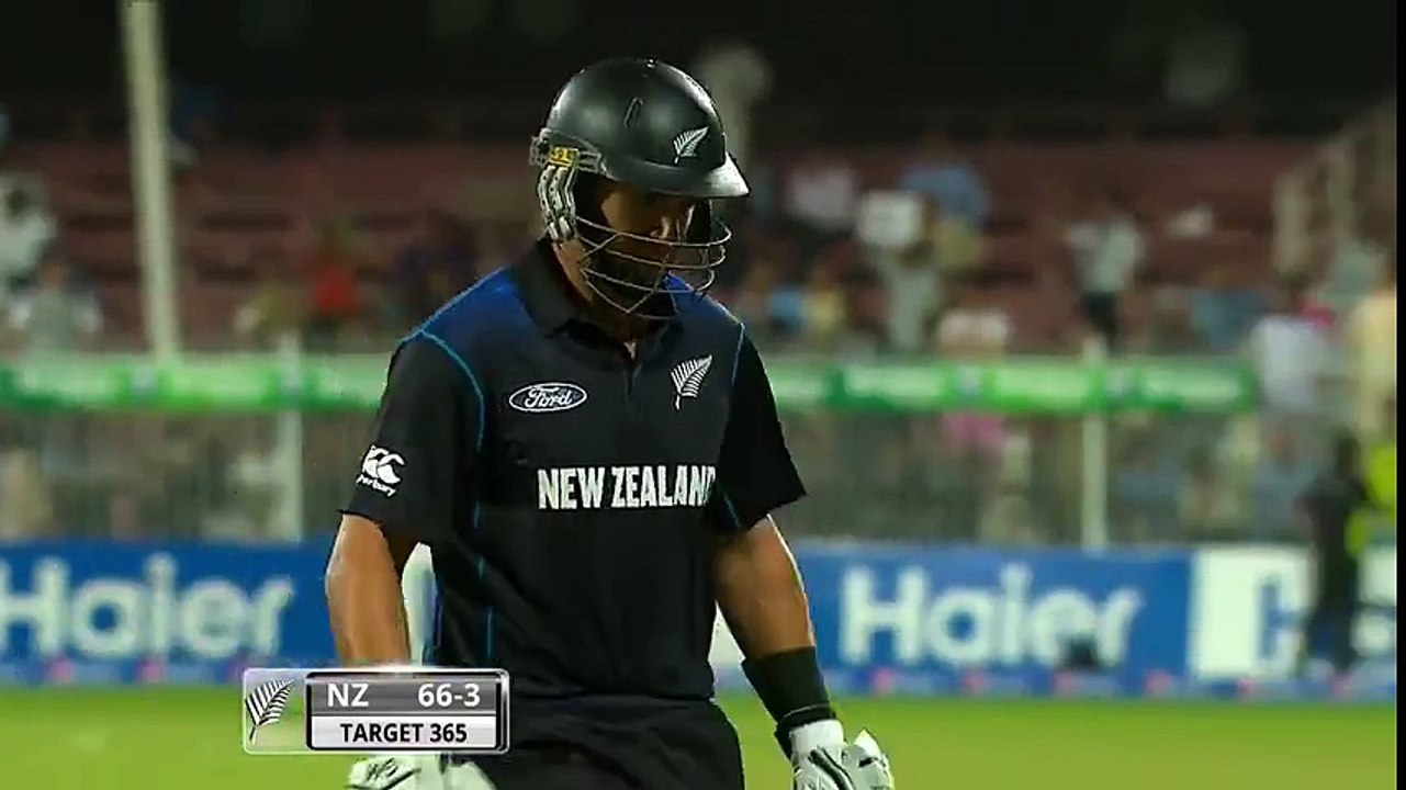 Shahid Afridi picked up 3 wickets Janantv.com