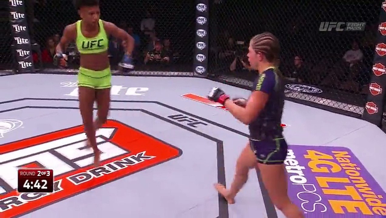 Angela Hill vs Emily Kagan
