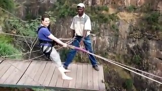 Bungee Jumping of a woman in Victoria Falls - News
