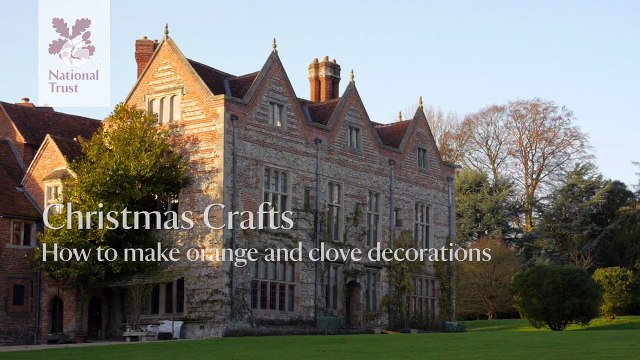 How to make scented orange decorations - Christmas crafts from the National Trust