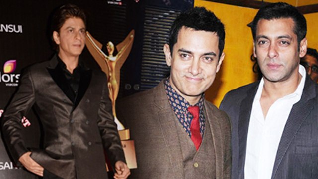Shahrukh Khan Avoids Salman Khan & Aamir Khan | Stardust Awards