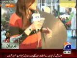 Sana Mirza of Geo News crying while getting targeted with water bottles by PTI supporters in Lahore