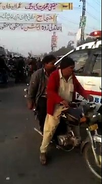 PTI workers have been making way for Ambulances since Morning All liars Exposed