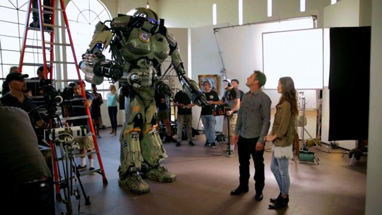 Jeff 1000 - Behind the Scenes of Summer Glau’s...