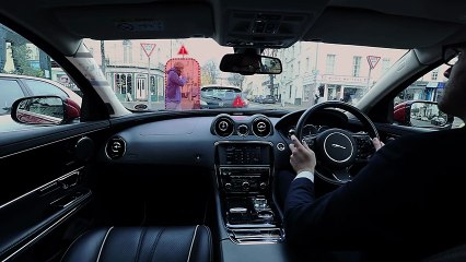 Les technologies "montant transparent" et "voiture fantôme" de Jaguar Land Rover