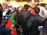 PTI supporters fight with citizens-Geo Reports-15 Dec 2014