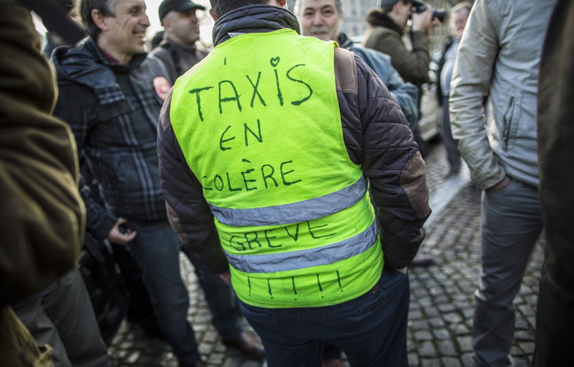 Les chauffeurs de taxi vs UberPop