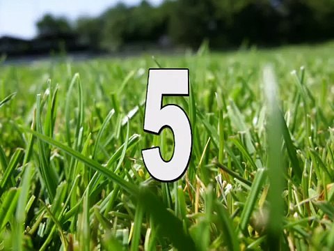 ☆★☆TOP 5 RONALDINHO TRICKS☆★☆FOOTBALL SOCCER MESSI TUTORIAL SKILLS NEW NEYMAR MOVE 10