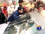PTI supporters fight with citizens-Geo Reports-15 Dec 2014