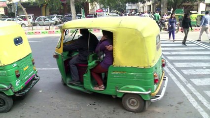 Frauen in Indien: Die Angst fährt mit