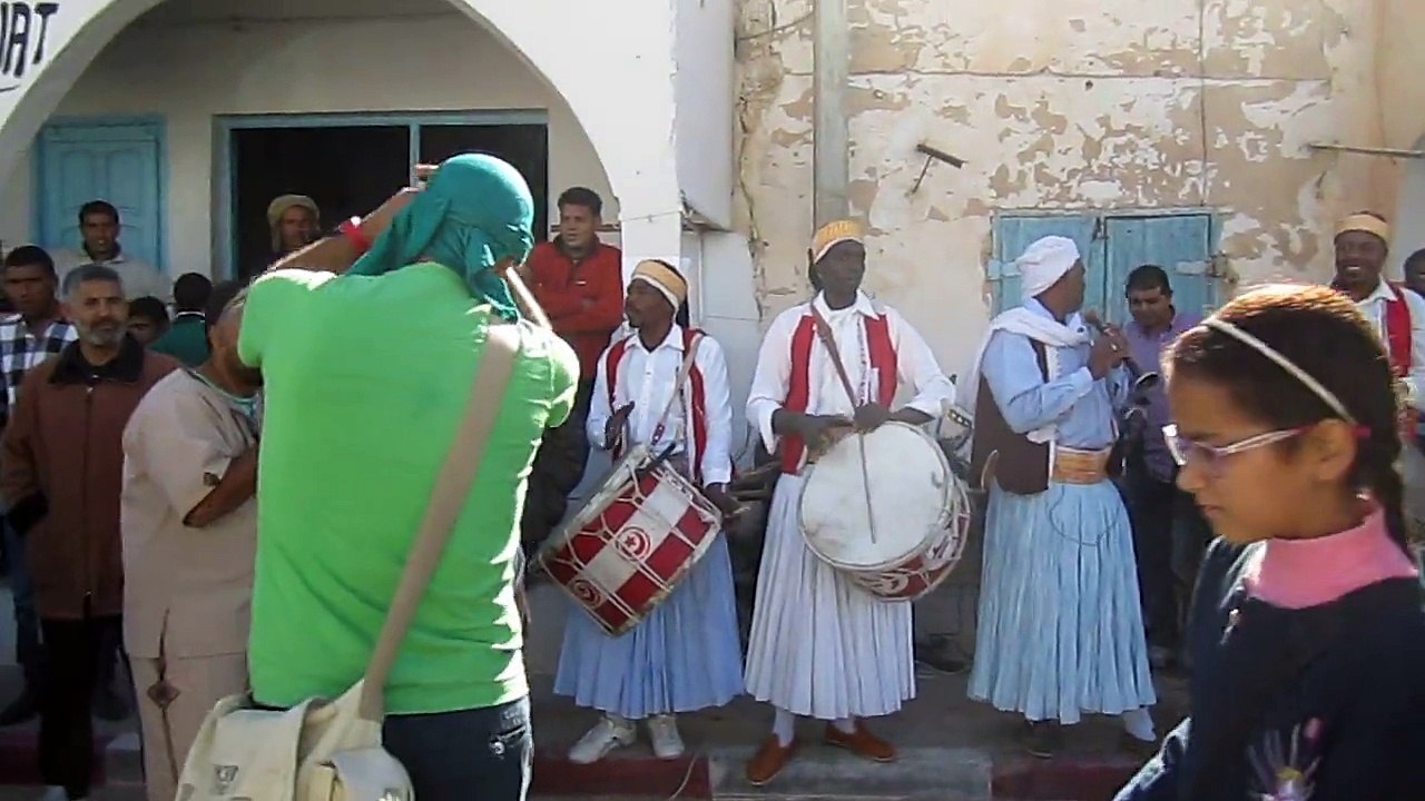 Marathon des Oasis Tunisie 2014 : arrivée de l'étape de Douz