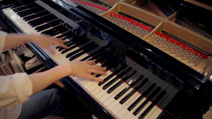 E.T. The Extra Terrestrial Virtuosic Piano Solo | Lèiki Uëda