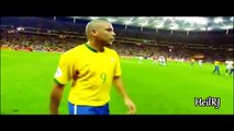 Ronaldinho vs Ronaldo ● Who Is The Panna King?