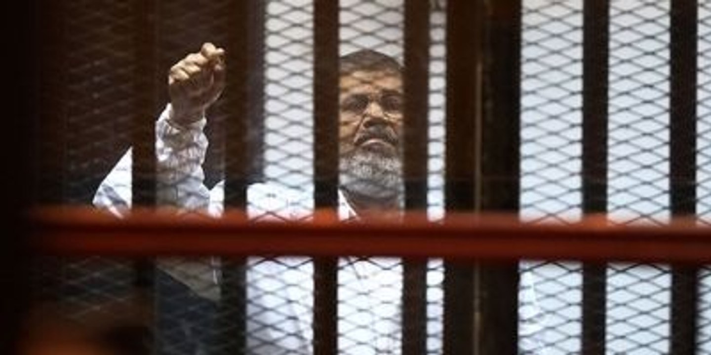 Mursi Mahkemede Dua Etti, Hakim 'Amin' Dedi