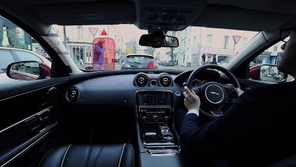 Jaguar Land Rover sort un pare-brise révolutionnaire :  360 Virtual Urban Windscreen