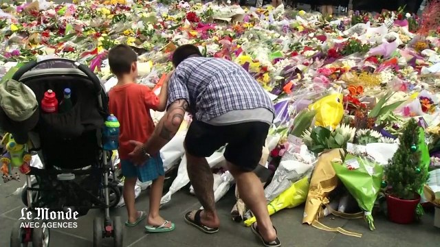 A Sydney, les Australiens rendent hommage aux victimes de la prise d'otages