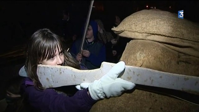Les collégiens passent la nuit dans une tranchée