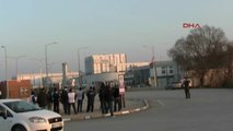 Bursa Karacabey Karacabey'de Fabrika Önünde İşçi Eylemi 8 Gözaltı