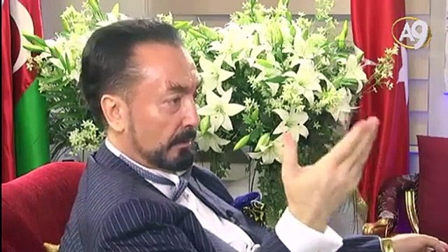 Adnan Oktar Demba Ba Allah’a ve Kuran’a aşık. Allah ona cennet nasip etsin.