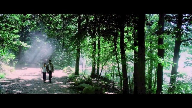 La parodie de Twilight avec Rihanna, Ashton Kutcher et Mila Kunis : MoonQuake Lake - VO