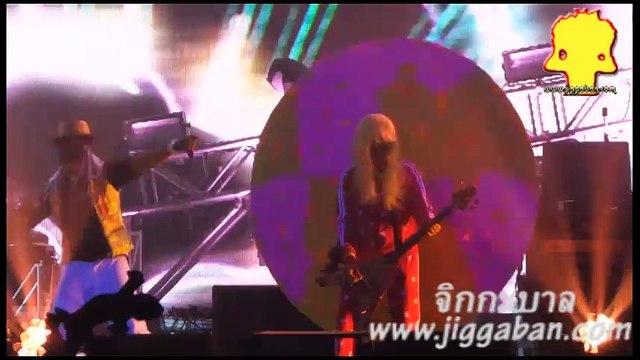 ฤดูร้อน Paradox : Glow in The dark party concert