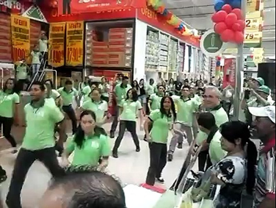 Dance in Shopping Centre,,