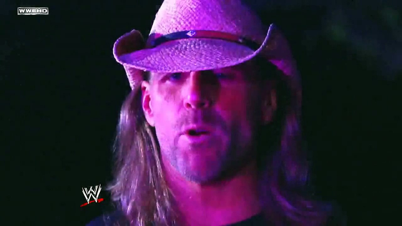 Shawn michaels visita el cementerio del undertaker [Español Latino]